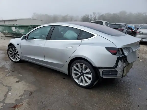5YJ3E1EA6JF048384 2018 TESLA MODEL 3 - Image 2