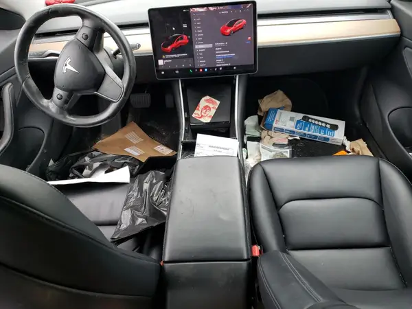 5YJ3E1EA6JF049115 2018 TESLA MODEL 3 - Image 8