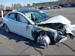 5YJ3E1EA6JF050149 2018 TESLA MODEL 3