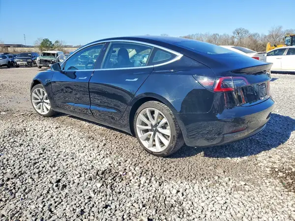 5YJ3E1EA6JF050166 2018 TESLA MODEL 3 - Image 2