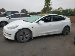 5YJ3E1EA6JF051012 2018 TESLA MODEL 3