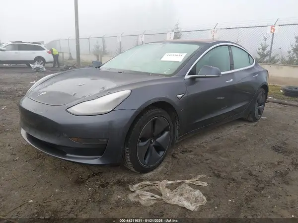 5YJ3E1EA6JF051804 2018 TESLA MODEL 3 - Image 2