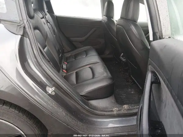 5YJ3E1EA6JF051804 2018 TESLA MODEL 3 - Image 8