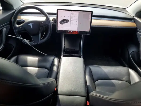 5YJ3E1EA6JF052743 2018 TESLA MODEL 3 - Image 8