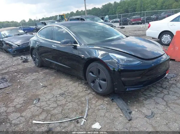 5YJ3E1EA6JF056646 2018 TESLA MODEL 3 - Image 1