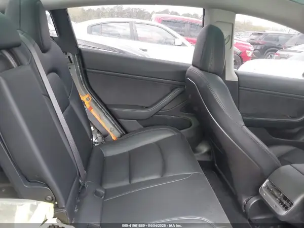 5YJ3E1EA6JF058008 2018 TESLA MODEL 3 - Image 8