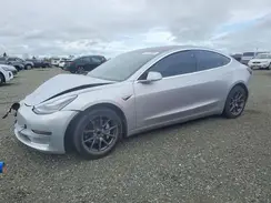5YJ3E1EA6JF058770 2018 TESLA MODEL 3