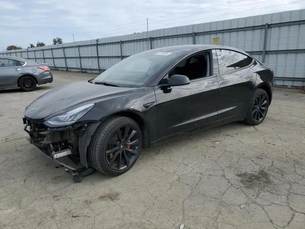 5YJ3E1EA6JF061264 2018 TESLA MODEL 3 - Image 1