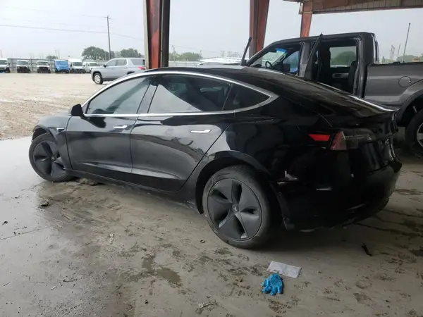 5YJ3E1EA6JF070109 2018 TESLA MODEL 3 - Image 2
