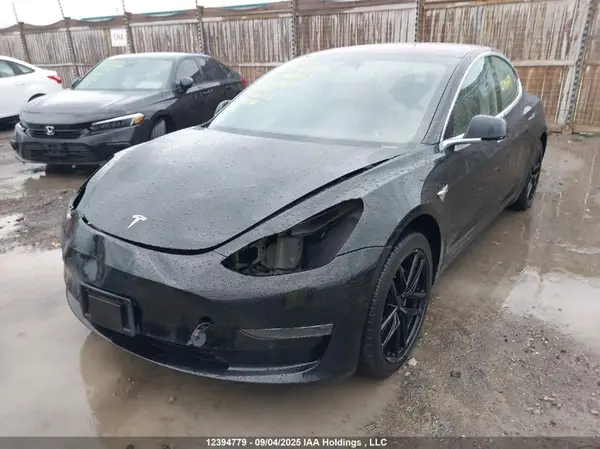 5YJ3E1EA6JF075567 2018 TESLA MODEL 3 - Image 2
