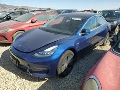 5YJ3E1EA6JF076699 2018 TESLA MODEL 3