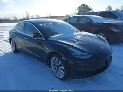 5YJ3E1EA6JF077061 2018 TESLA MODEL 3