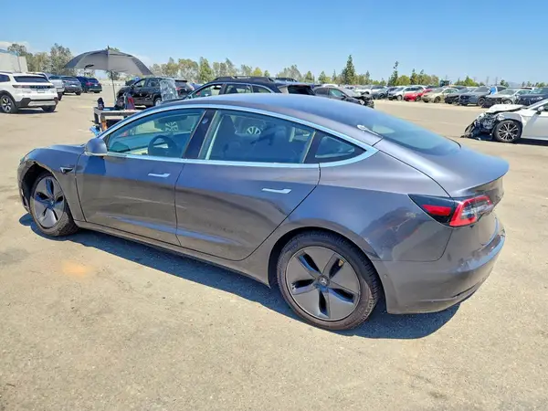 5YJ3E1EA6JF077741 2018 TESLA MODEL 3 - Image 2