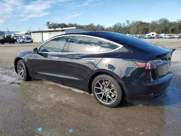 5YJ3E1EA6JF095625 2018 TESLA MODEL 3 - Image 2