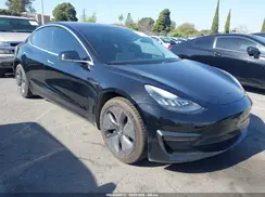 5YJ3E1EA6JF098637 2018 TESLA MODEL 3