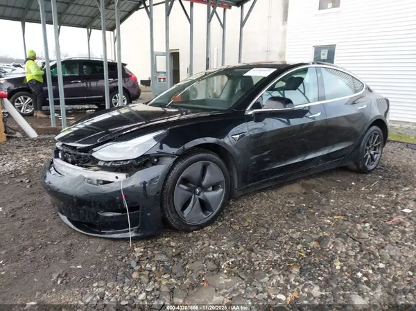 5YJ3E1EA6JF108888 2018 TESLA MODEL 3 - Image 2