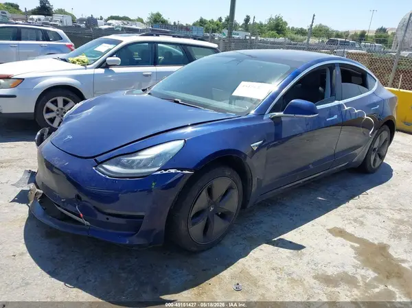 5YJ3E1EA6JF118031 2018 TESLA MODEL 3 - Image 2