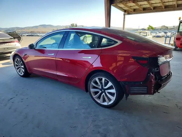 5YJ3E1EA6JF118210 2018 TESLA MODEL 3 - Image 2