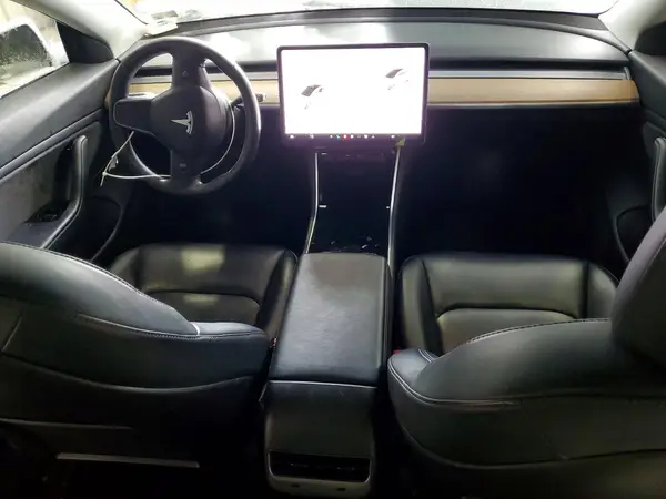 5YJ3E1EA6JF118532 2018 TESLA MODEL 3 - Image 8