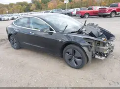 5YJ3E1EA6JF122998 2018 TESLA MODEL 3
