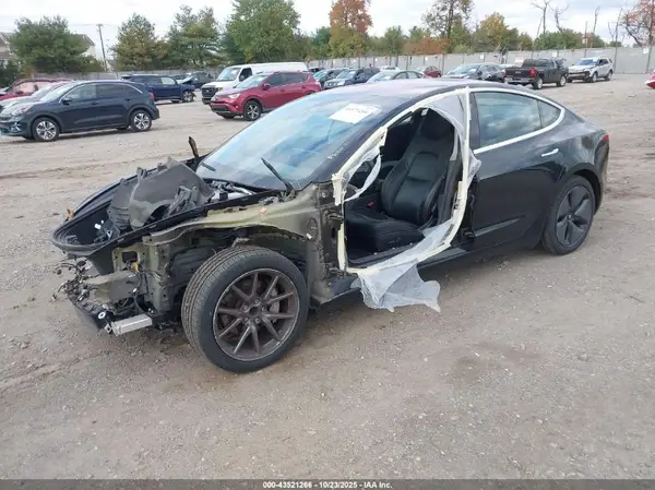 5YJ3E1EA6JF122998 2018 TESLA MODEL 3 - Image 2
