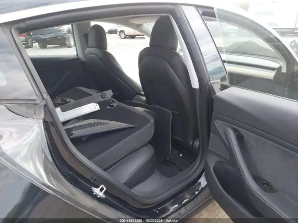 5YJ3E1EA6JF122998 2018 TESLA MODEL 3 - Image 8