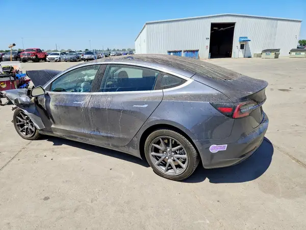 5YJ3E1EA6JF123679 2018 TESLA MODEL 3 - Image 2