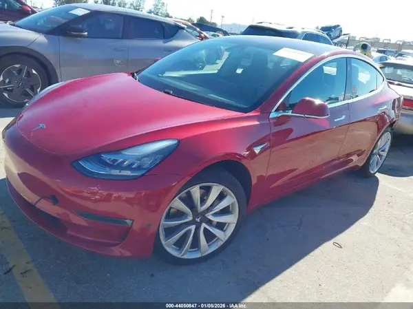 5YJ3E1EA6JF126226 2018 TESLA MODEL 3 - Image 2