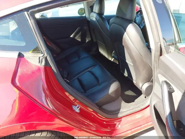 5YJ3E1EA6JF126226 2018 TESLA MODEL 3 - Image 8