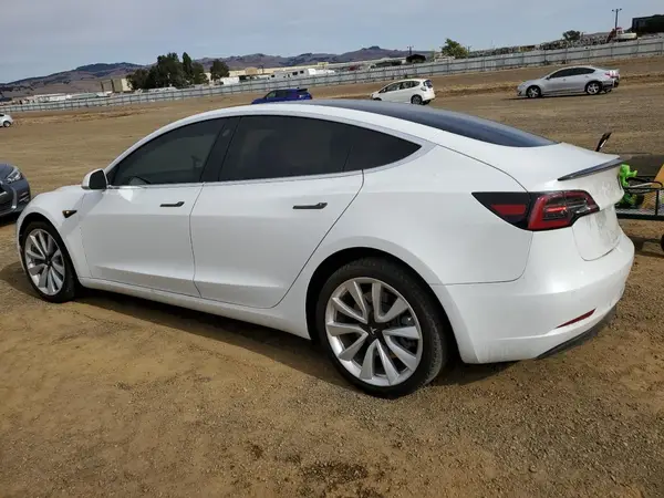 5YJ3E1EA6JF126422 2018 TESLA MODEL 3 - Image 2