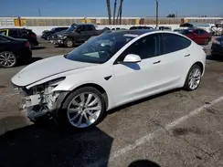 5YJ3E1EA6JF126517 2018 TESLA MODEL 3