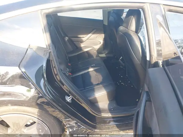 5YJ3E1EA6JF151577 2018 TESLA MODEL 3 - Image 8