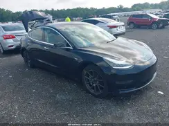 5YJ3E1EA6JF152289 2018 TESLA MODEL 3