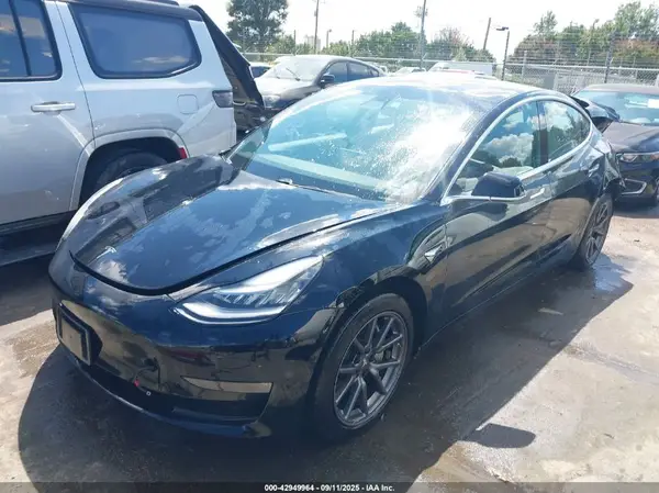 5YJ3E1EA6JF152440 2018 TESLA MODEL 3 - Image 2