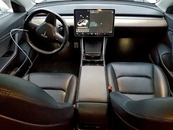 5YJ3E1EA6JF153037 2018 TESLA MODEL 3 - Image 8