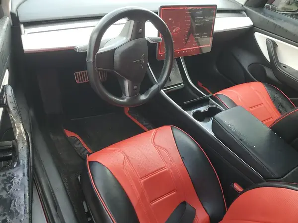 5YJ3E1EA6JF156052 2018 TESLA MODEL 3 - Image 8