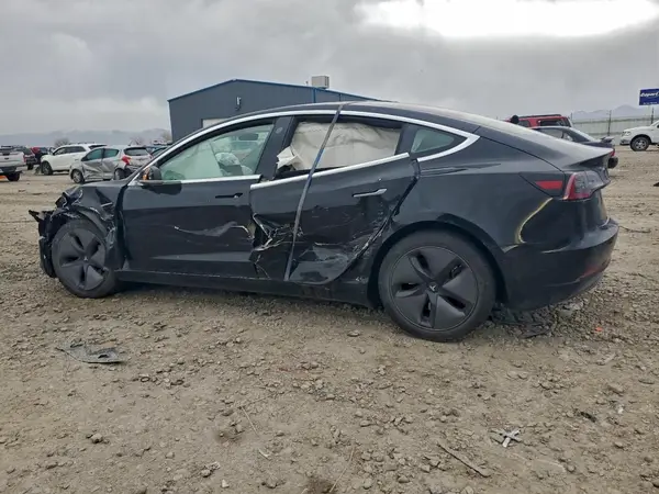 5YJ3E1EA6JF157475 2018 TESLA MODEL 3 - Image 2