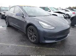5YJ3E1EA6JF158657 2018 TESLA MODEL 3