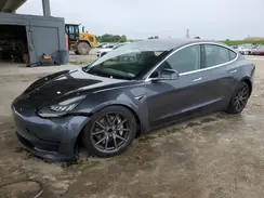 5YJ3E1EA6JF158755 2018 TESLA MODEL 3