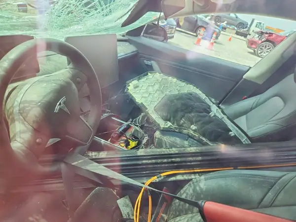 5YJ3E1EA6JF159307 2018 TESLA MODEL 3 - Image 8
