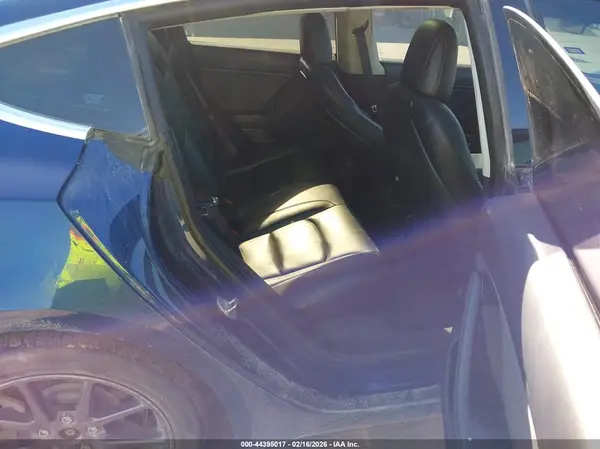 5YJ3E1EA6JF160134 2018 TESLA MODEL 3 - Image 8