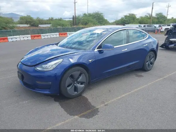 5YJ3E1EA6JF160859 2018 TESLA MODEL 3 - Image 2
