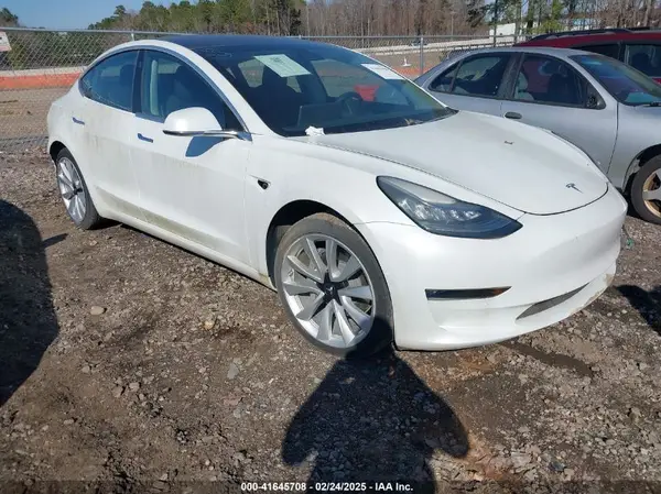 5YJ3E1EA6JF164801 2018 TESLA MODEL 3 - Image 1