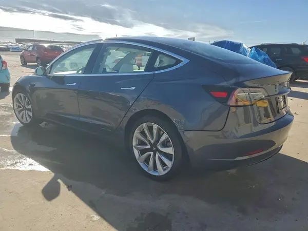 5YJ3E1EA6JF169075 2018 TESLA MODEL 3 - Image 2