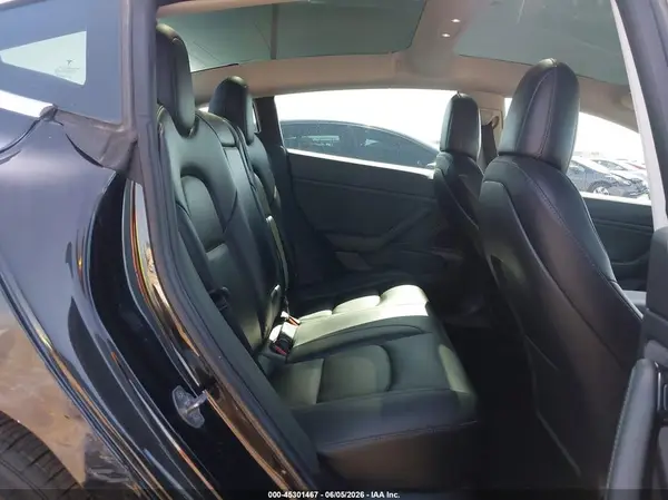 5YJ3E1EA6JF171635 2018 TESLA MODEL 3 - Image 8