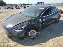 5YJ3E1EA6JF172624 2018 TESLA MODEL 3