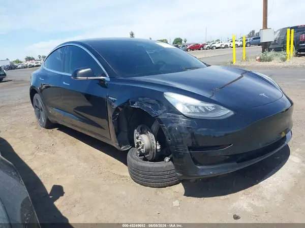 5YJ3E1EA6JF173336 2018 TESLA MODEL 3 - Image 1