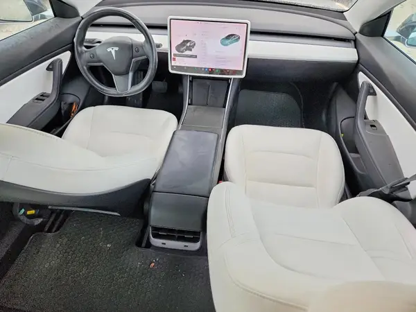 5YJ3E1EA6JF186524 2018 TESLA MODEL 3 - Image 8