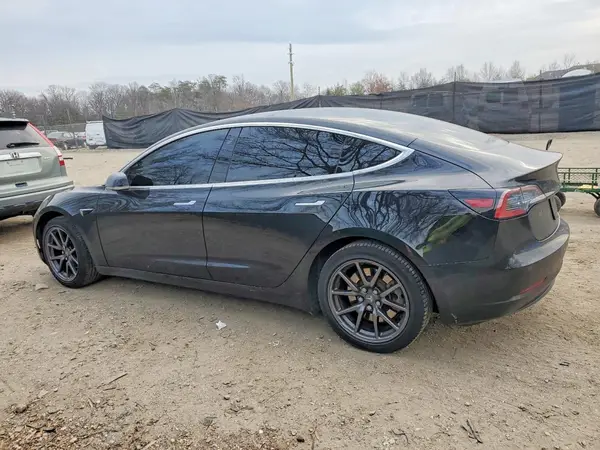 5YJ3E1EA6KF296829 2019 TESLA MODEL 3 - Image 2