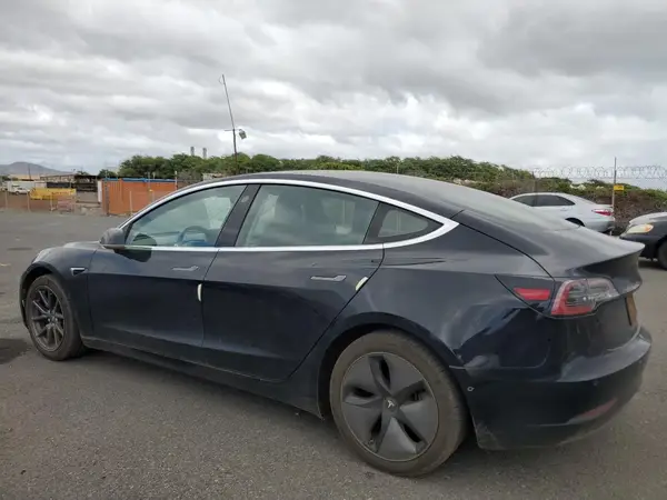 5YJ3E1EA6KF297205 2019 TESLA MODEL 3 - Image 2